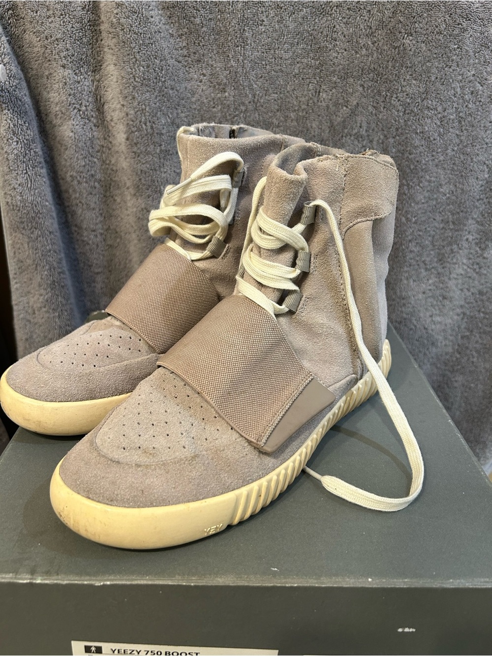Yeezy 750 Boost